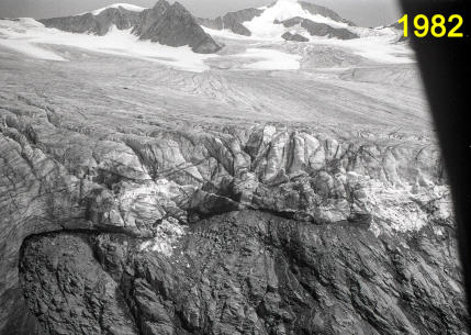Sich auftürmende Eismassen oberhalb der östlichen Schwelle 1982      (Foto E. Heucke)